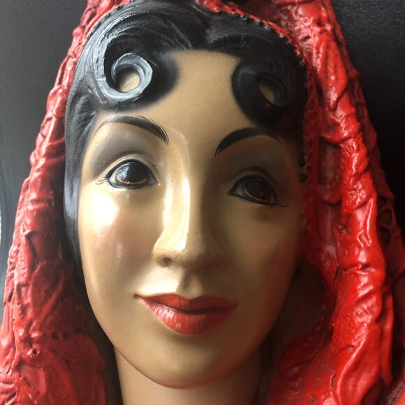 Vintage MCM Marwal Chalkware bust of Spanish Woman - circa 1960s - Picture 11 of 12